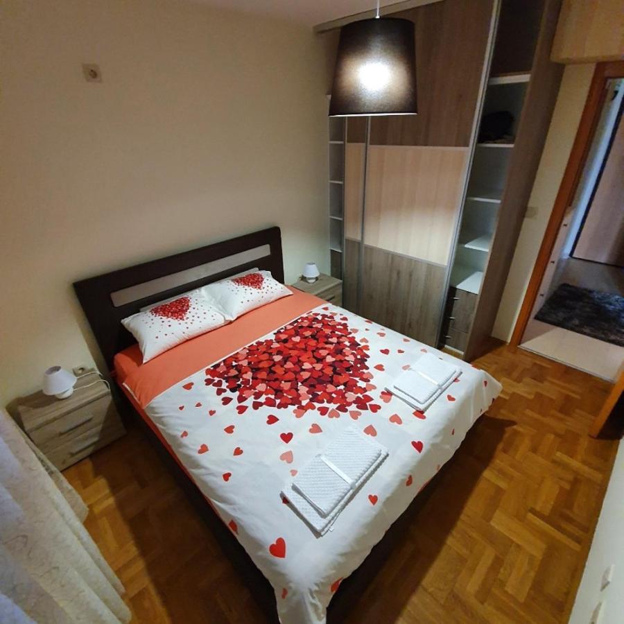 Aphrodite Apartment Podgorica Exteriör bild